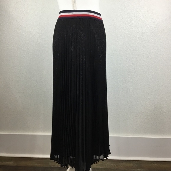 TOMMY HILFIGER black tea-Length pleated skirt - Picture 5 of 8